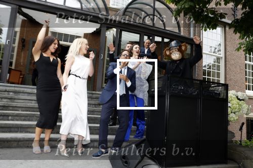 Wassenaar 6 juli 2022
Presentatie Forbes NL in samenwerking met FEEV op kasteel Wittenburg. Luiz Costa van Forbes Monaco en Forbes Nederland
