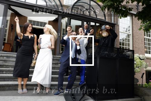 Wassenaar 6 juli 2022
Presentatie Forbes NL in samenwerking met FEEV op kasteel Wittenburg. Luiz Costa van Forbes Monaco en Forbes Nederland