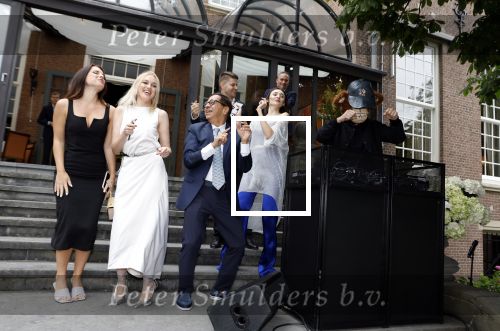 Wassenaar 6 juli 2022
Presentatie Forbes NL in samenwerking met FEEV op kasteel Wittenburg. Luiz Costa van Forbes Monaco en Forbes Nederland