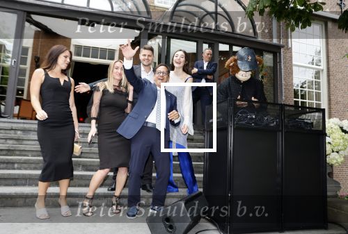 Wassenaar 6 juli 2022
Presentatie Forbes NL in samenwerking met FEEV op kasteel Wittenburg. Luiz Costa van Forbes Monaco en Forbes Nederland