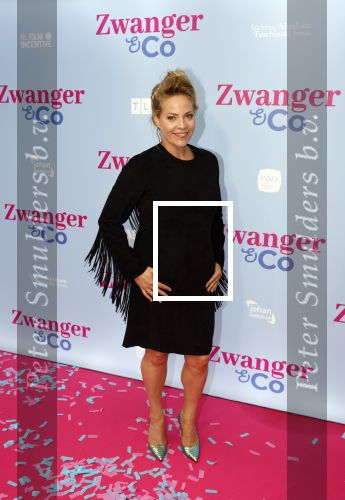Amsterdam 25 juni 2022
Premiere zwanger en Co in Tuschinski .
Maaike Martens met partner