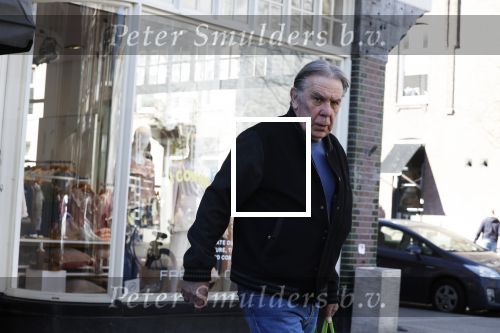 Amsterdam 19 maart 2022
Maarten Spanjer doet boodschappen op de cornelis schuytstraat