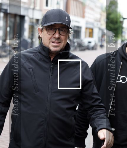 Alkmaar 7 juli 2022
Mary Borsato viert haar 77e verjaardag in eetcafe Pluim in Alkmaar.
Oa aanwezig Sylvana Borsato Romy Omtzigt Jacky Omtzigt Luca Borsato Jada Borsato Marco Borsato en Senna Borsato.
