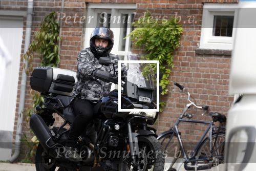 Alkmaar 14 juli 2022
Marco Borsato op zijn nieuwe Harley davidson Pan America 1250 Specoal Motor in de straten van Alkmaar .