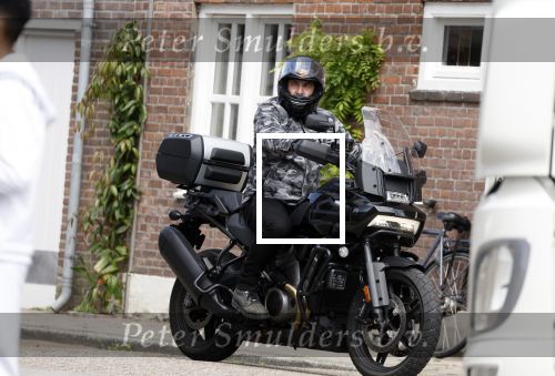 Alkmaar 14 juli 2022
Marco Borsato op zijn nieuwe Harley davidson Pan America 1250 Specoal Motor in de straten van Alkmaar .