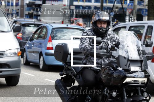 Alkmaar 14 juli 2022
Marco Borsato op zijn nieuwe Harley davidson Pan America 1250 Specoal Motor in de straten van Alkmaar .