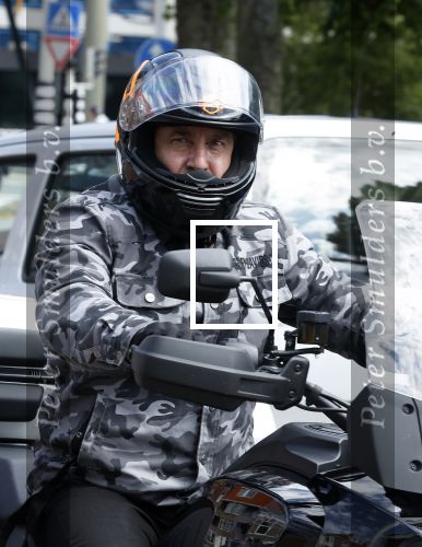 Alkmaar 14 juli 2022
Marco Borsato op zijn nieuwe Harley davidson Pan America 1250 Specoal Motor in de straten van Alkmaar .