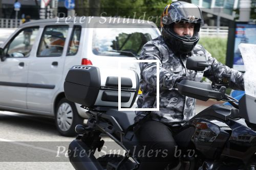Alkmaar 14 juli 2022
Marco Borsato op zijn nieuwe Harley davidson Pan America 1250 Specoal Motor in de straten van Alkmaar .