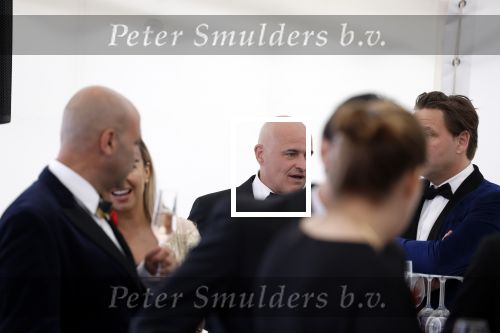 Amsterdam 25 juni 2022
Het damdiner tbv het aidsfonds wordt voor de 30e keer georganiseerd . Het vind dit jaar plaats in AFAS Live. Mark Koster en Yvonne Coldeweijer