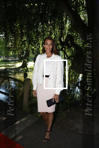 Haarzuilens 22 juni 2022
Haringparty bij kasteel de Haar in Haarzuilens .
Marvy Reader