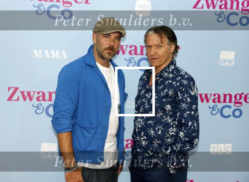 Amsterdam 25 juni 2022
Premiere zwanger en Co in Tuschinski .
Matteo v d Grijn met partner