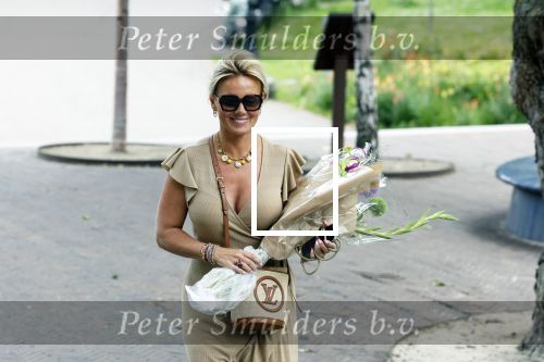 Amsterdam 14 juni 2022
Monique Westenberg arriveert bij Hotel Arena ivm presentatie shoeby kledinglijn van Lonneke Nooteboom