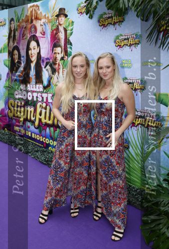 Amsterdam 3 juli 2022
Premiere de Grote slijmfilm in pathe Arena .
Mylene en Rosanne Waalewijn