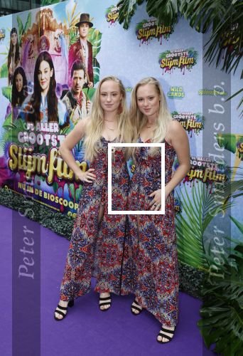Amsterdam 3 juli 2022
Premiere de Grote slijmfilm in pathe Arena .
Mylene en Rosanne Waalewijn