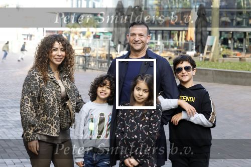 Amsterdam 27 maart 2022
Premiere Sonic in Pathe arena met in de hoofdrollen Najib Amhali Carolina Dijkhuizen .
Najib kwam met zijn vrouw Niama en hun zoons