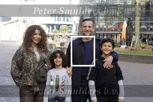 Amsterdam 27 maart 2022
Premiere Sonic in Pathe arena met in de hoofdrollen Najib Amhali Carolina Dijkhuizen .
Najib kwam met zijn vrouw Niama en hun zoons