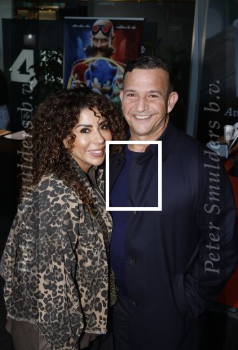 Amsterdam 27 maart 2022
Premiere Sonic in Pathe arena met in de hoofdrollen Najib Amhali Carolina Dijkhuizen .
Najib kwam met zijn vrouw Niama en hun zoons