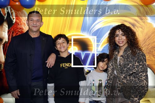 Amsterdam 27 maart 2022
Premiere Sonic in Pathe arena met in de hoofdrollen Najib Amhali Carolina Dijkhuizen .
Najib kwam met zijn vrouw Niama en hun zoons