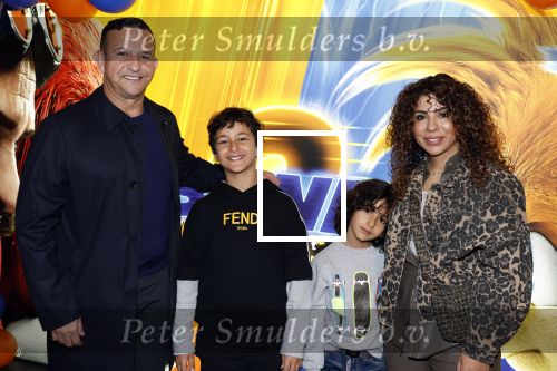 Amsterdam 27 maart 2022
Premiere Sonic in Pathe arena met in de hoofdrollen Najib Amhali Carolina Dijkhuizen .
Najib kwam met zijn vrouw Niama en hun zoons
