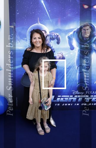 Amsterdam 12 juni 2022
Premiere Lightning (pixar) in Pathe Amsterdam noord.
Natascha Froger met dochter