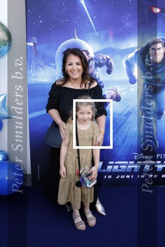 Amsterdam 12 juni 2022
Premiere Lightning (pixar) in Pathe Amsterdam noord.
Natascha Froger met dochter
