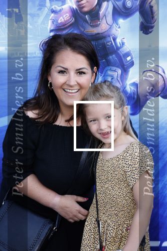 Amsterdam 12 juni 2022
Premiere Lightning (pixar) in Pathe Amsterdam noord.
Natascha Froger met dochter