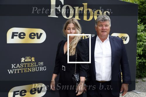 Wassenaar 6 juli 2022
Presentatie Forbes NL in samenwerking met FEEV op kasteel Wittenburg. Albert Barnhoorn en zijn dochter Nathalie Barnhoorn