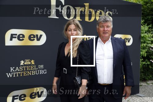 Wassenaar 6 juli 2022
Presentatie Forbes NL in samenwerking met FEEV op kasteel Wittenburg. Albert Barnhoorn en zijn dochter Nathalie Barnhoorn