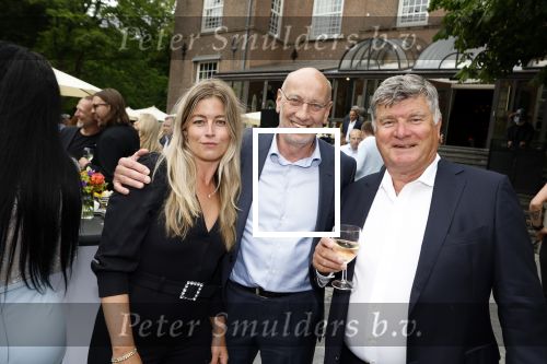 Wassenaar 6 juli 2022
Presentatie Forbes NL in samenwerking met FEEV op kasteel Wittenburg. Albert Barnhoorn en zijn dochter Nathalie Barnhoorn