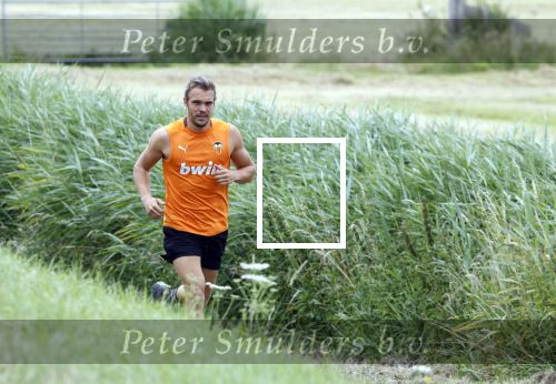 Uitdam 14 juli 2022
Niek Schrijvershof de nieuwe vriend van Katja Schuurman hard aan het lopen in de woonplaats van Katja