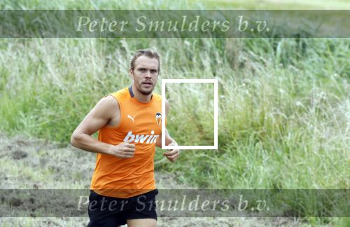 Uitdam 14 juli 2022
Niek Schrijvershof de nieuwe vriend van Katja Schuurman hard aan het lopen in de woonplaats van Katja