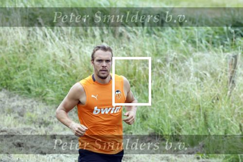 Uitdam 14 juli 2022
Niek Schrijvershof de nieuwe vriend van Katja Schuurman hard aan het lopen in de woonplaats van Katja