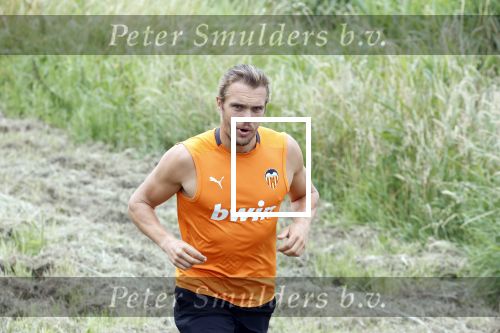 Uitdam 14 juli 2022
Niek Schrijvershof de nieuwe vriend van Katja Schuurman hard aan het lopen in de woonplaats van Katja