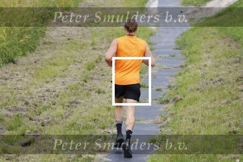 Uitdam 14 juli 2022
Niek Schrijvershof de nieuwe vriend van Katja Schuurman hard aan het lopen in de woonplaats van Katja