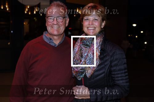 Gouda 22 maart 2022
Premiere Jon v Eerd in de Goudse Schouwburg.
Olga Commandeur kwam met haar man