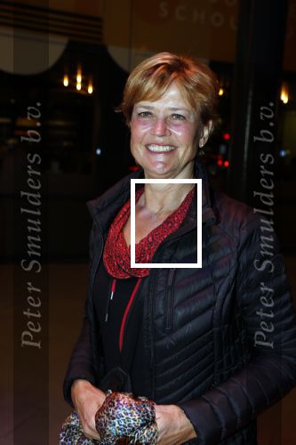 Gouda 22 maart 2022
Premiere Jon v Eerd in de Goudse Schouwburg.
Olga Commandeur kwam met haar man