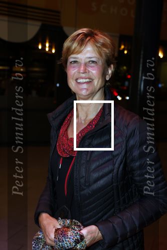 Gouda 22 maart 2022
Premiere Jon v Eerd in de Goudse Schouwburg.
Olga Commandeur kwam met haar man