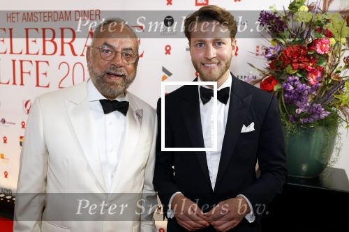Amsterdam 25 juni 2022
Het damdiner tbv het aidsfonds wordt voor de 30e keer georganiseerd . Het vind dit jaar plaats in AFAS Live. Oscar Hammerstein met een kennis