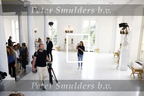 Den Haag 24 juni 2022
Het jaarlijkse fotouurtje in paleis Noordeinde. Aanwezig Koning Willem Alexander Koningin Maxima Prinses Amalia Prinses Alexia en Prinses Ariane