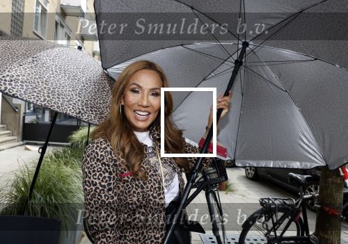 Amsterdam 26 juni 2022
Presentatie nieuwe lijn van Patty Brard en het kruitvat bij de borrelbar.