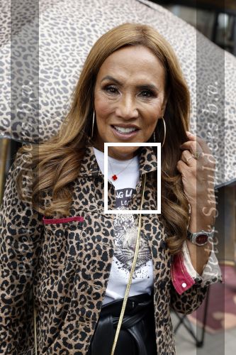 Amsterdam 26 juni 2022
Presentatie nieuwe lijn van Patty Brard en het kruitvat bij de borrelbar.