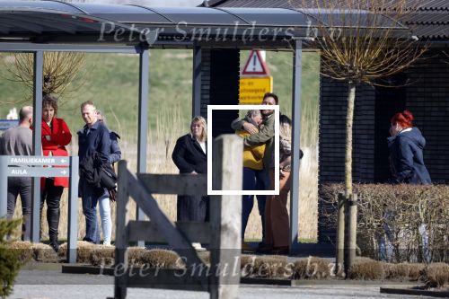 Marsum 26 maart 2022
Crematie van Piet Paulusma bij crematorium Andringstate. Piet zijn auto\'s stonden voor de aula geparkeerd .