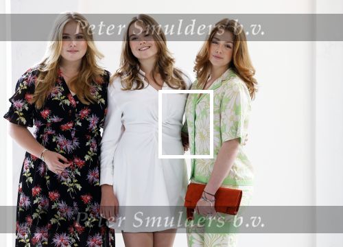 Den Haag 24 juni 2022
Het jaarlijkse fotouurtje in paleis Noordeinde. Aanwezig Koning Willem Alexander Koningin Maxima Prinses Amalia Prinses Alexia en Prinses Ariane
