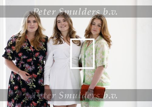 Den Haag 24 juni 2022
Het jaarlijkse fotouurtje in paleis Noordeinde. Aanwezig Koning Willem Alexander Koningin Maxima Prinses Amalia Prinses Alexia en Prinses Ariane