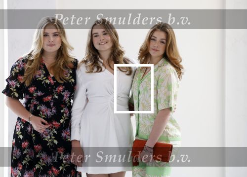 Den Haag 24 juni 2022
Het jaarlijkse fotouurtje in paleis Noordeinde. Aanwezig Koning Willem Alexander Koningin Maxima Prinses Amalia Prinses Alexia en Prinses Ariane