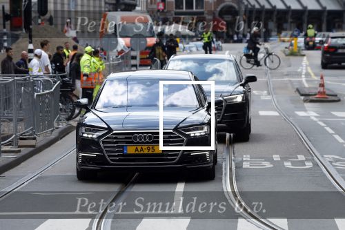 Amsterdam 14 juni 2022
Koning Willem Alexander en prinses Beatrix arriveren beide in hun audi A8 bij het paleis op de dam.