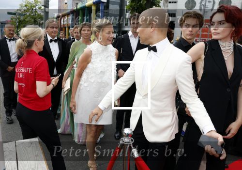 Amsterdam 25 juni 2022
Het damdiner tbv het aidsfonds wordt voor de 30e keer georganiseerd . Het vind dit jaar plaats in AFAS Live. Prinses Mabel met Roger Brunings
