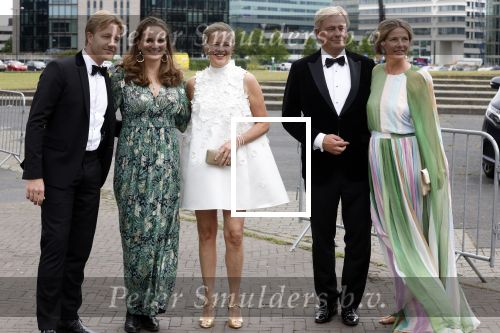 Amsterdam 25 juni 2022
Het damdiner tbv het aidsfonds wordt voor de 30e keer georganiseerd . Het vind dit jaar plaats in AFAS Live. Prinses Mabel kwam met haar zussen