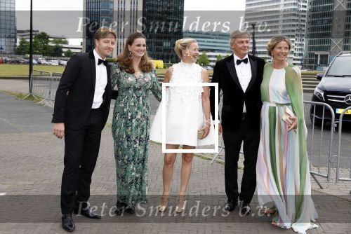 Amsterdam 25 juni 2022
Het damdiner tbv het aidsfonds wordt voor de 30e keer georganiseerd . Het vind dit jaar plaats in AFAS Live. Prinses Mabel kwam met haar zussen