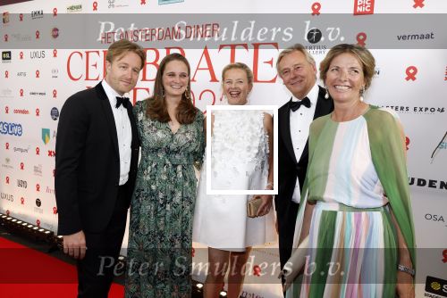 Amsterdam 25 juni 2022
Het damdiner tbv het aidsfonds wordt voor de 30e keer georganiseerd . Het vind dit jaar plaats in AFAS Live. Prinses Mabel kwam met haar zussen
